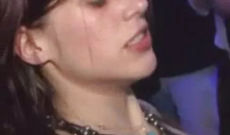 조 섹스 비디오를 무료로 시청하십시오 먼로 십대,구미 베어